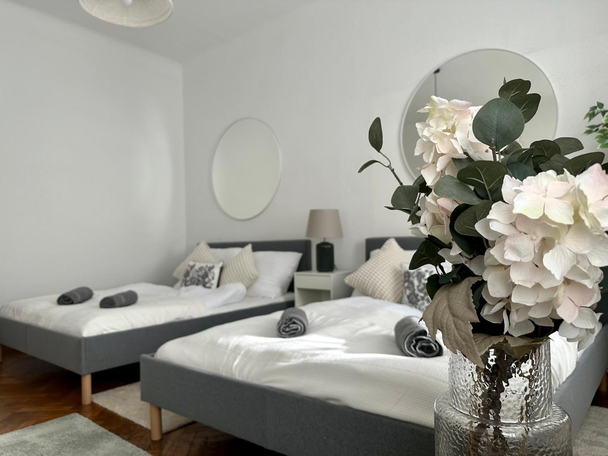 וינה Spacious Apartment, 3 Min To U1 Reumannplatz מראה חיצוני תמונה