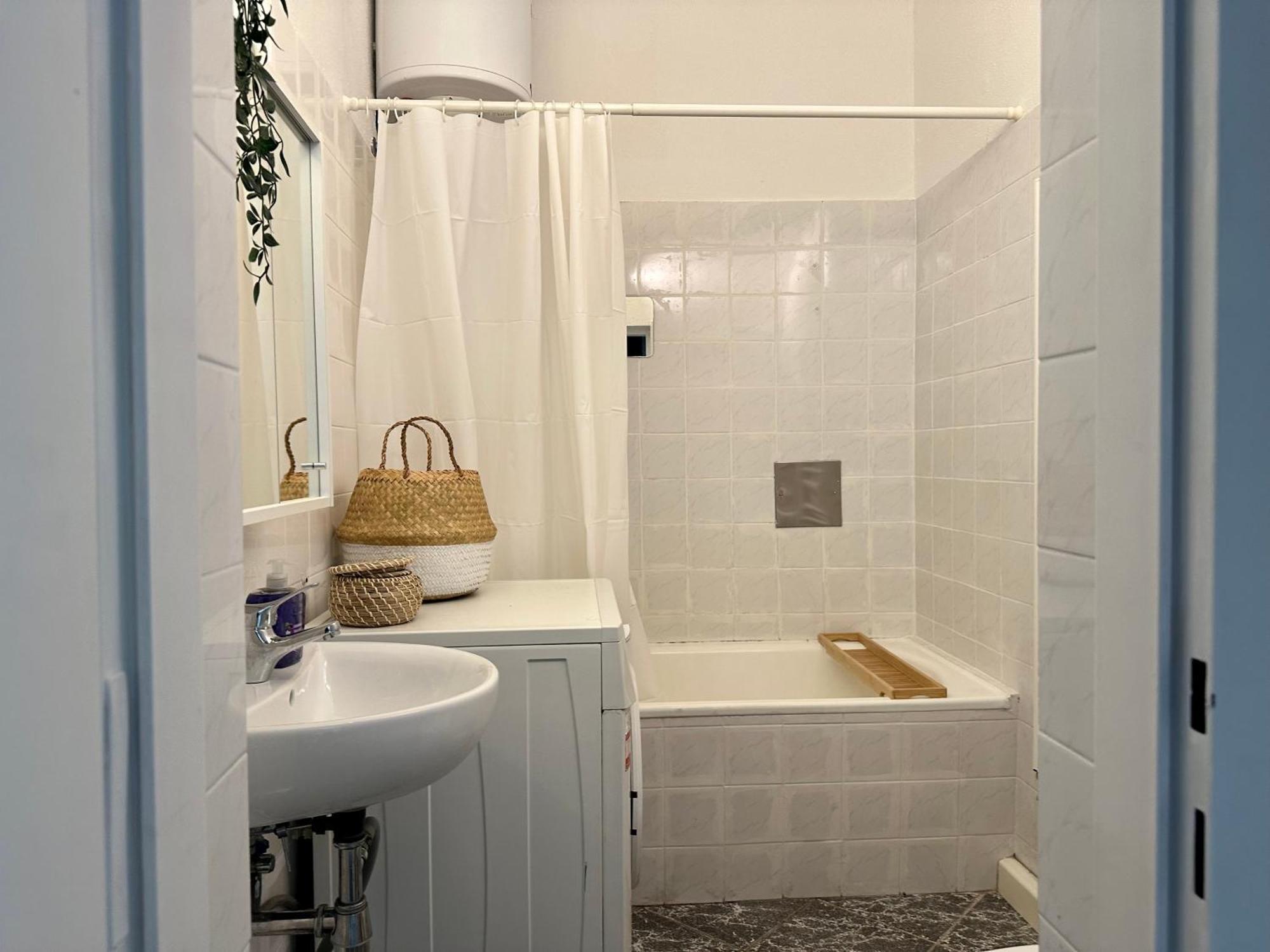 וינה Spacious Apartment, 3 Min To U1 Reumannplatz מראה חיצוני תמונה