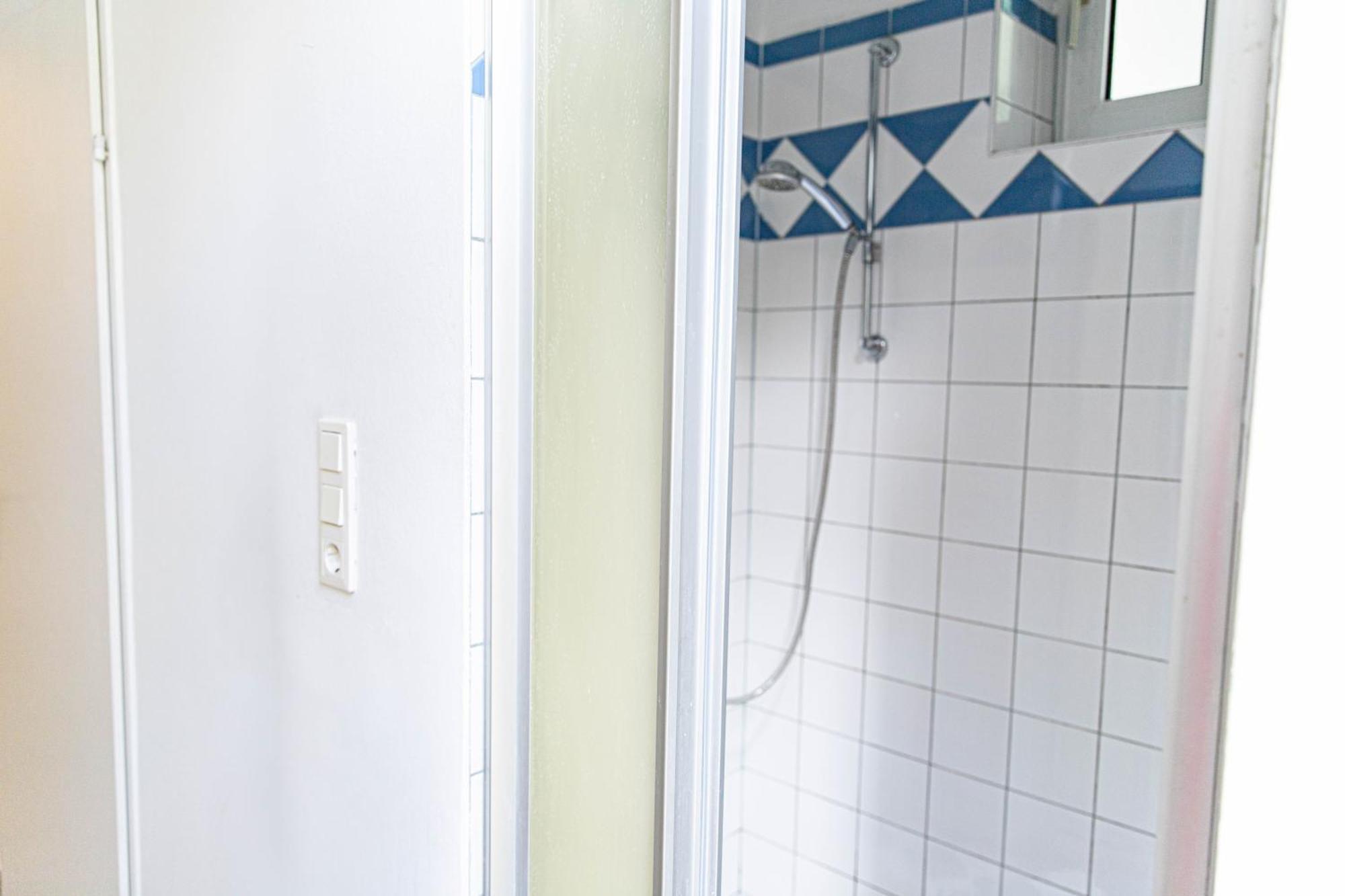 וינה Spacious Apartment, 3 Min To U1 Reumannplatz מראה חיצוני תמונה